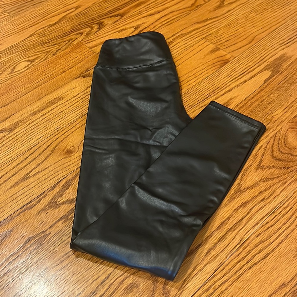 Bagatelle NYC Woman’a Black Faux Leather Pants Size S
